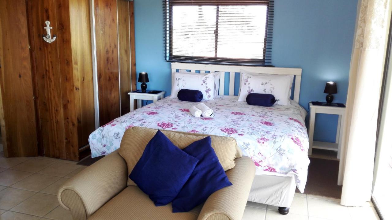 איסט לונדון Hoylake Inn מראה חיצוני תמונה