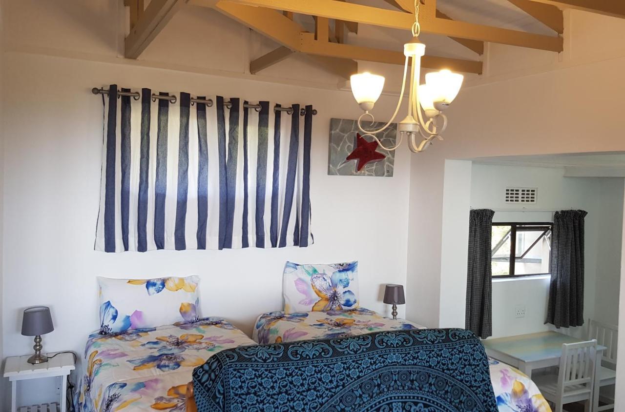 איסט לונדון Hoylake Inn מראה חיצוני תמונה