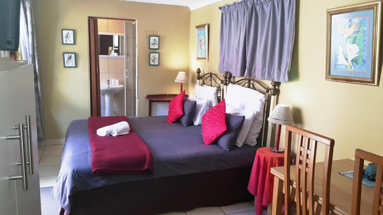 איסט לונדון Hoylake Inn מראה חיצוני תמונה